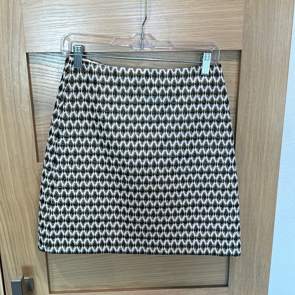 Black, cream and gold LOFT skirt, size 2